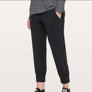 Lululemon align jogger crop 23”